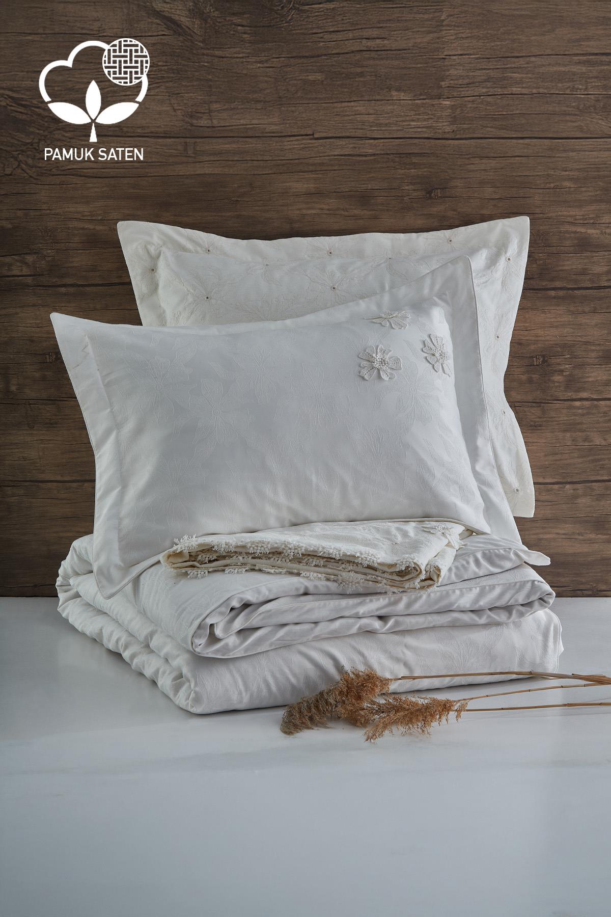 Nergiz Çiçek İşlemeli Çift Kişilik 9 Parça Nevresim + Pike Set