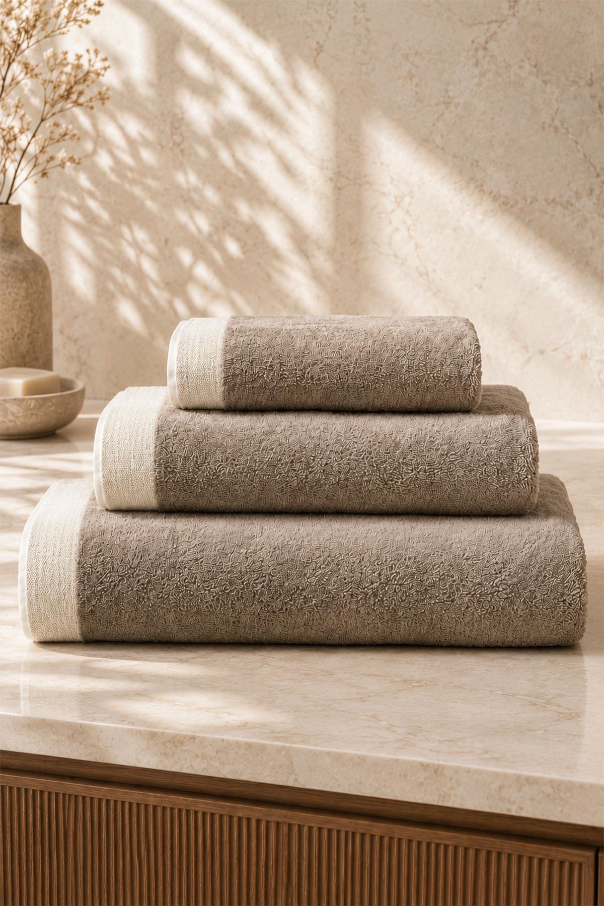 Pofina Aşağı Bükülmüş Tüklü Hamam Dəsmalı (90 x 150 sm)