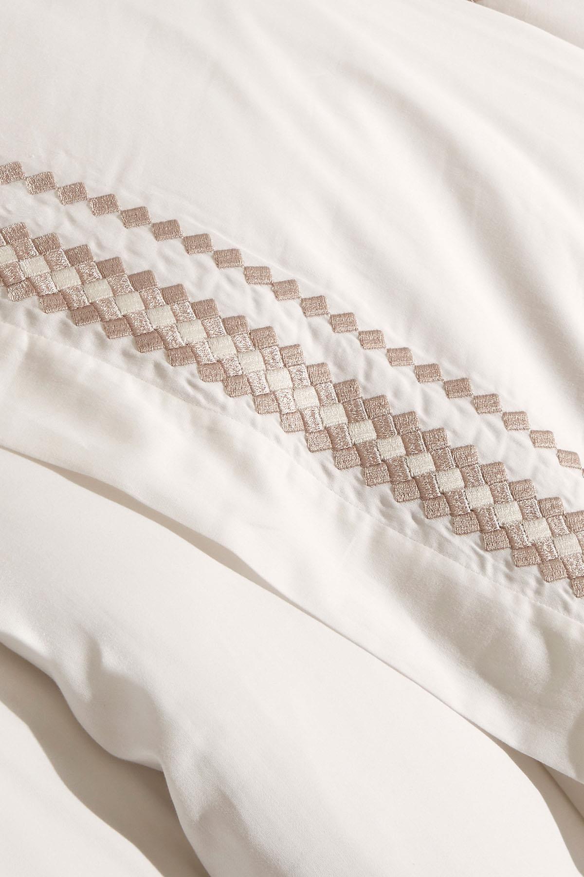 Benita Balıksırtı Nakışlı Pamuk Saten King Size 6 Parça Nevresim Takımı