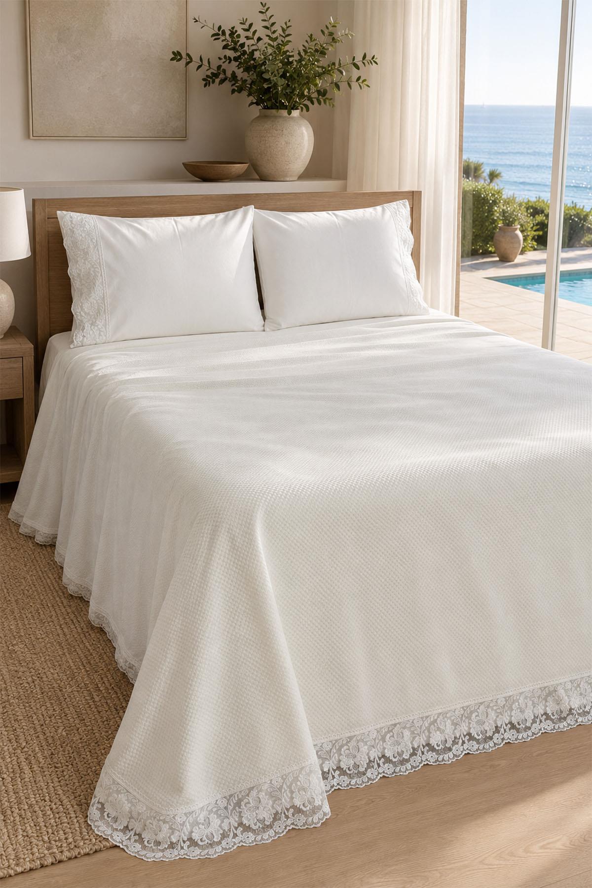 Dolce Dantelli Çift Kişilik 4 Parça Pike Takımı