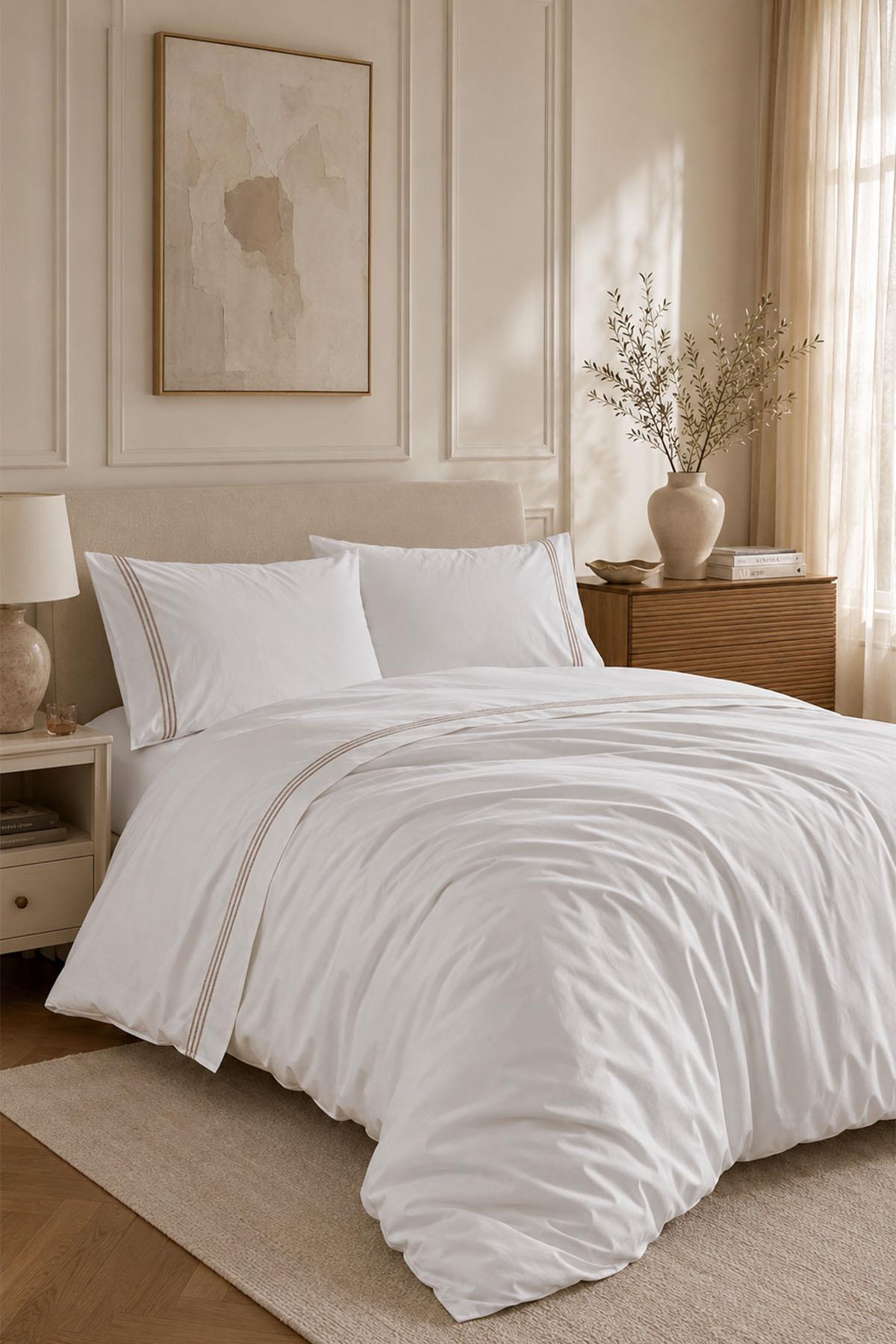 Elda Modern Çizgi Nakışlı Çift Kişilik 3 Parça Nevresim Set