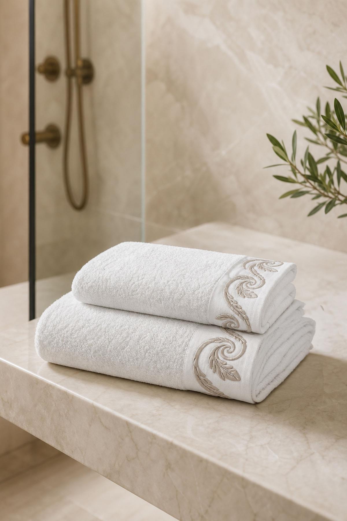 Latina Burgu Yaprak Nakışlı Banyo Havlusu (90 x 150 cm)