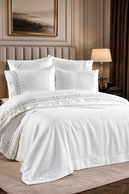 Rom Nakışlı Çift Kişilik 7 Parça Nevresim + Pike Set